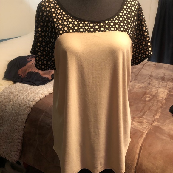 New Directions Sz L Top - Picture 1 of 4